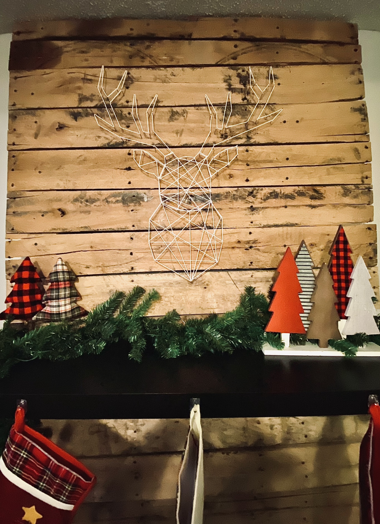 DIY Fireplace from pallets with string art